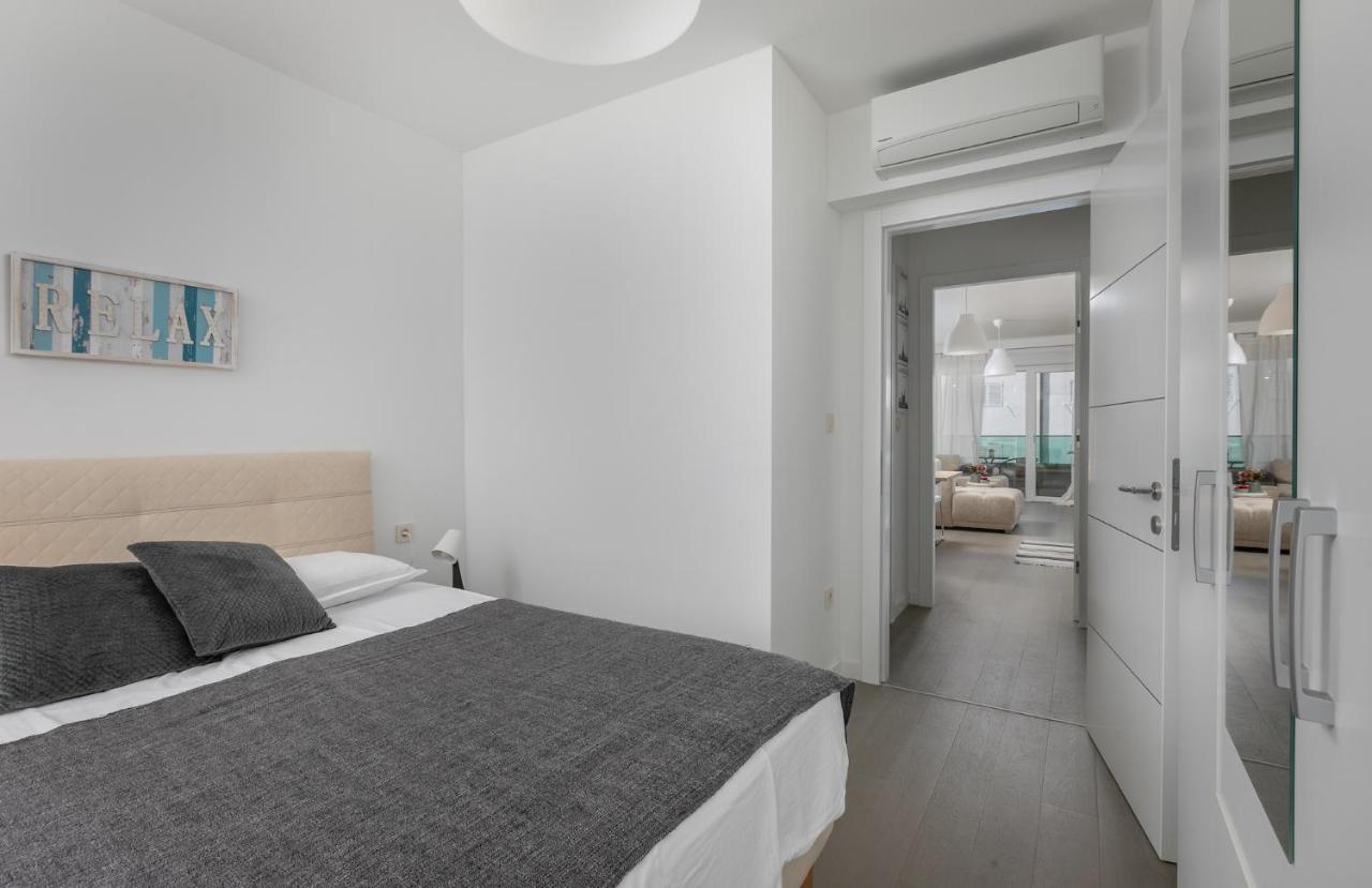 Silver Sea Apartment Макарска Екстериор снимка