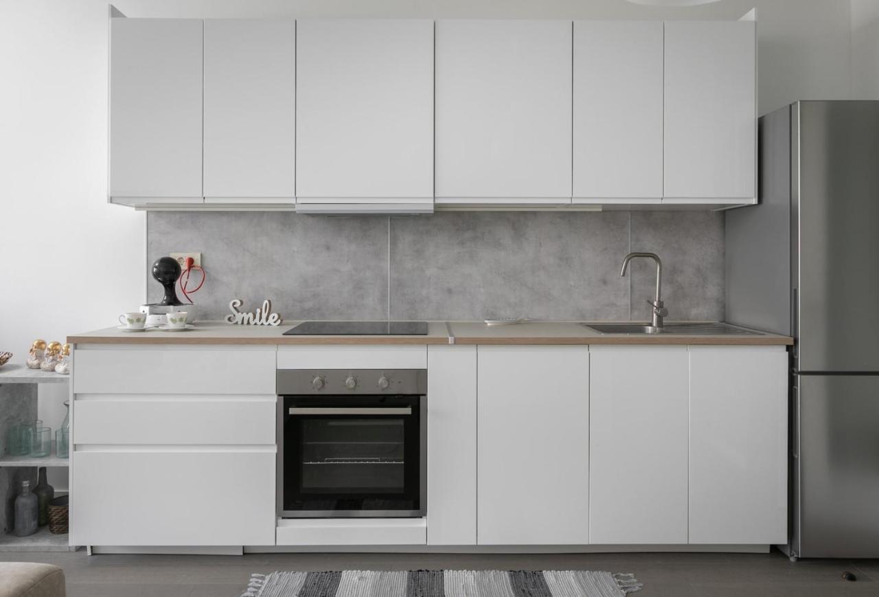 Silver Sea Apartment Макарска Екстериор снимка